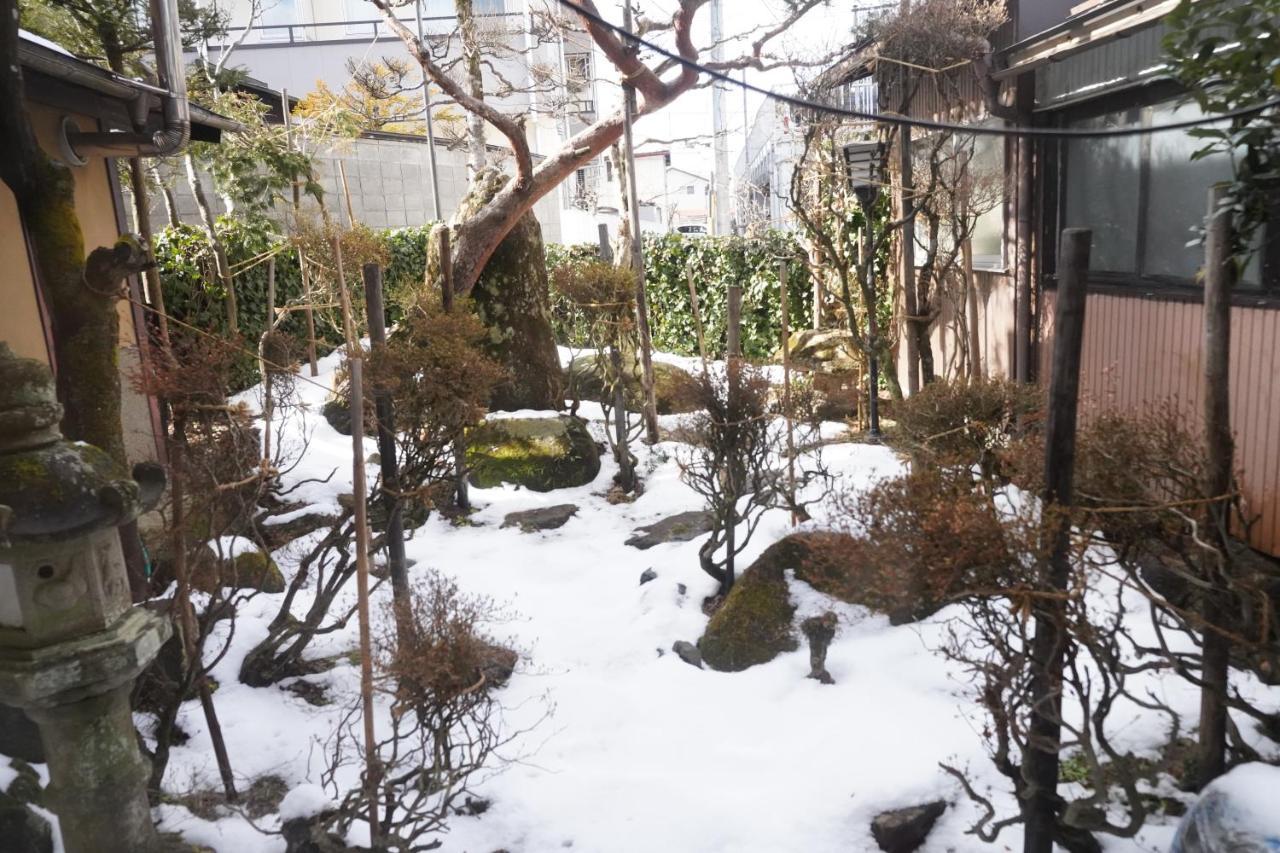 Hostel Murasaki Ryokan 다카야마 외부 사진
